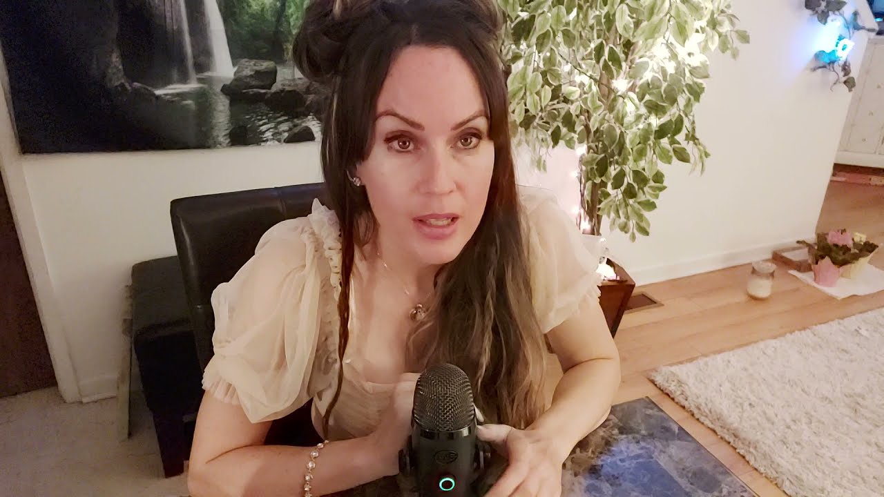 ASMR Chewing Gum Blowing Bubbles Snapping Gum & Typing🙂🥰
