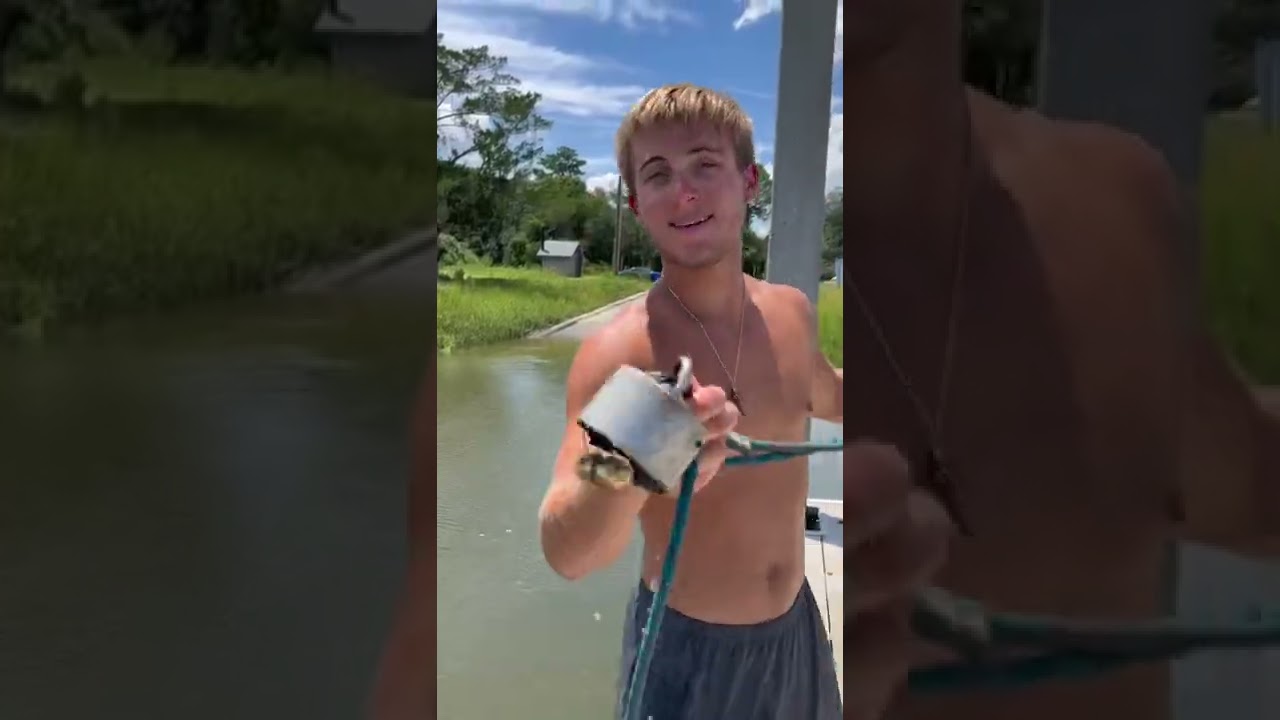 Magnet Fishing At A Boat Ramp #magnetfishing