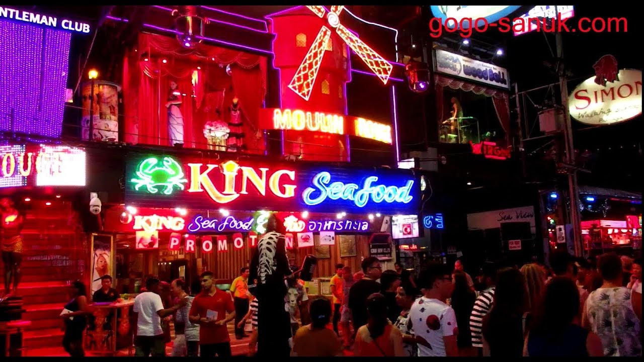 traveling alone in Pattaya 2017 Summer-Night time