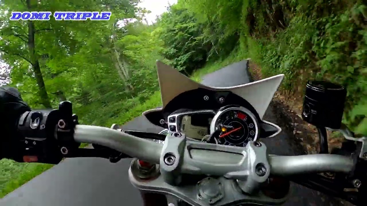 Triumph Speed Triple  / Col de la Bataille / Drome