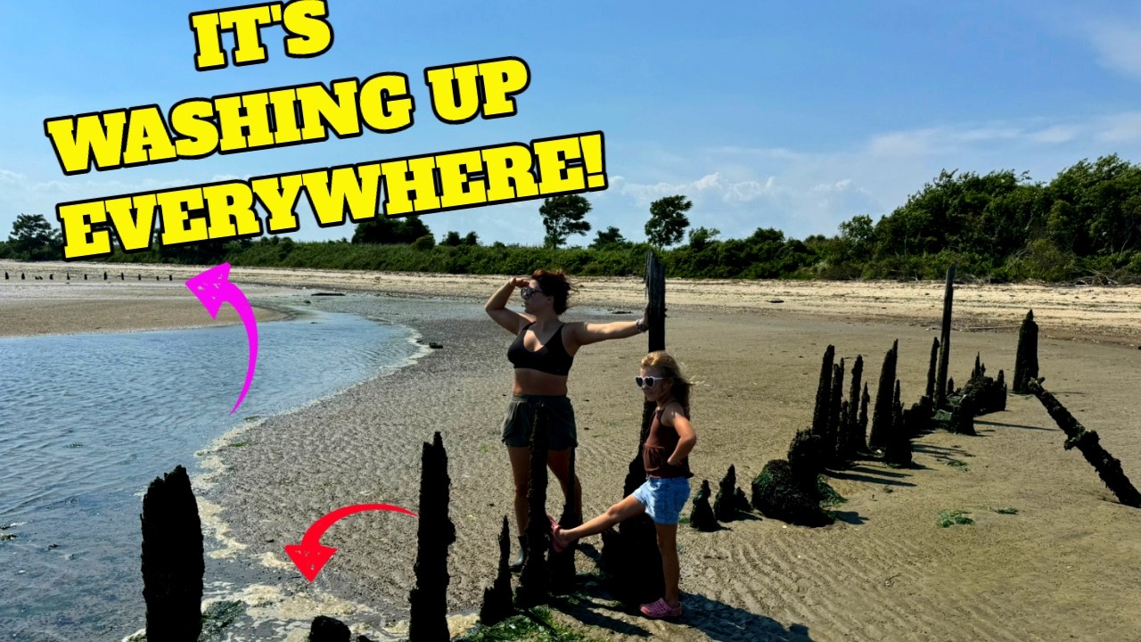 DEAD HORSE BAY is LOADED with forgotten Treasures we could not believe our eyes! ( Mudlarking )