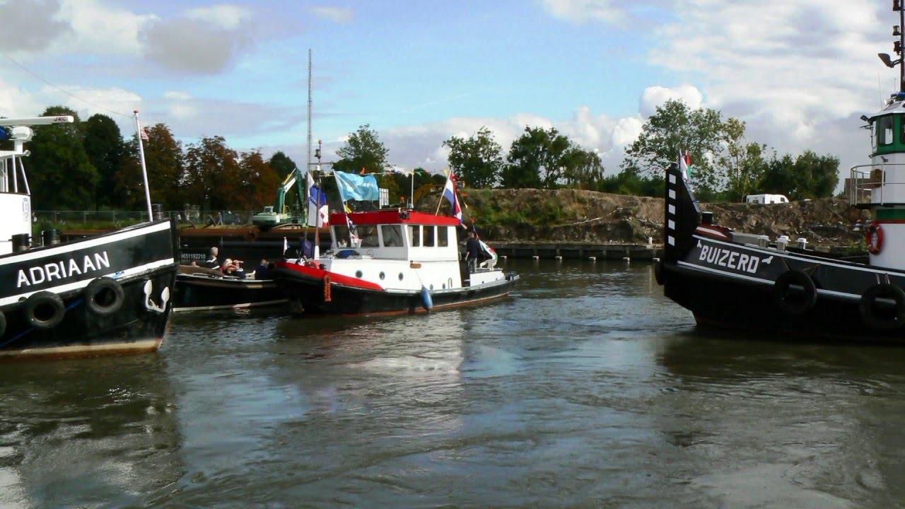 Museumschip de Buffel van Middelharnis naar Hellevoetsluis / 2013