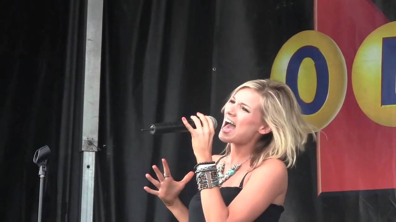 Elvis Presley - Suspicious Minds - Cover by Leah Daniels