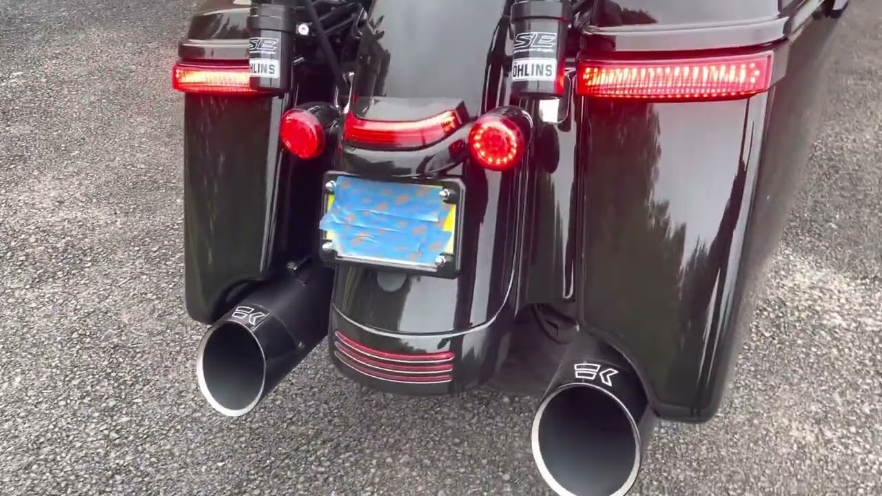 Best Sound! Street Glide with Khrome Werks exhaust / S&S 475 Cam