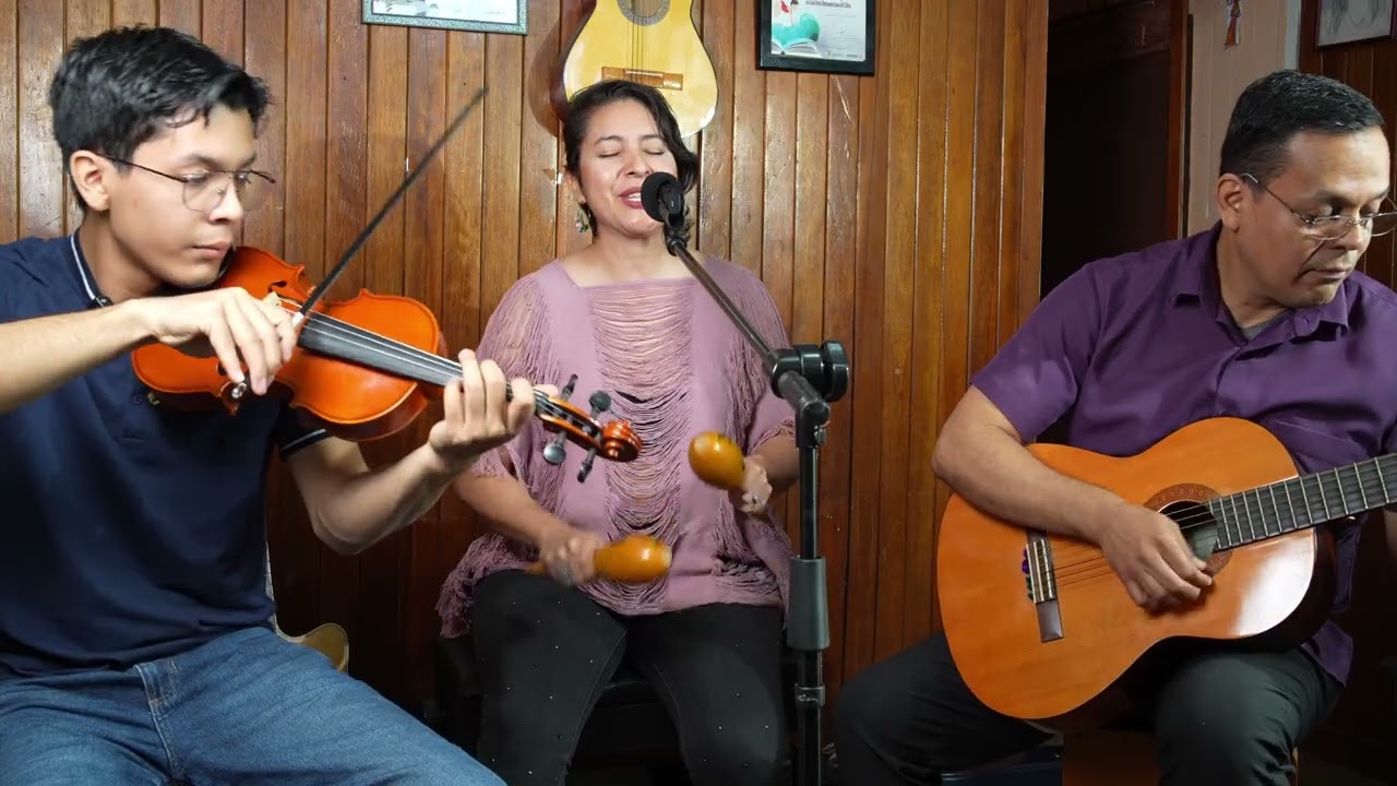 ¨Piel Canela¨, Claudia Miranda y Bruno Cordova.