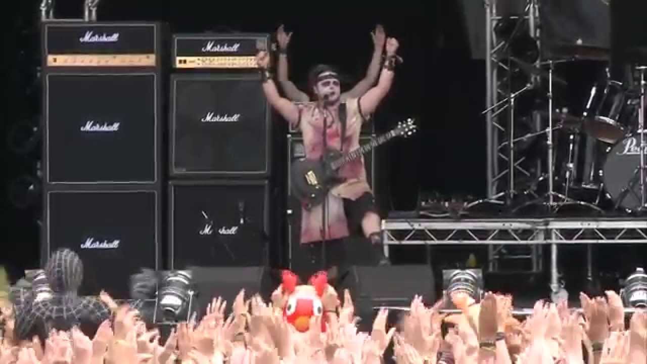Evil Scarecrow Crabulon Live at Bloodstock 2014