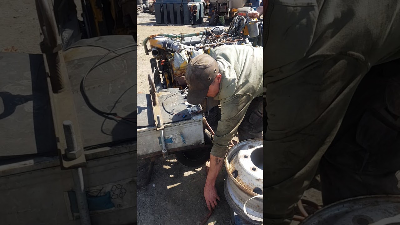 Demarer un moteur mercedes Benz 3832 V10 om 403