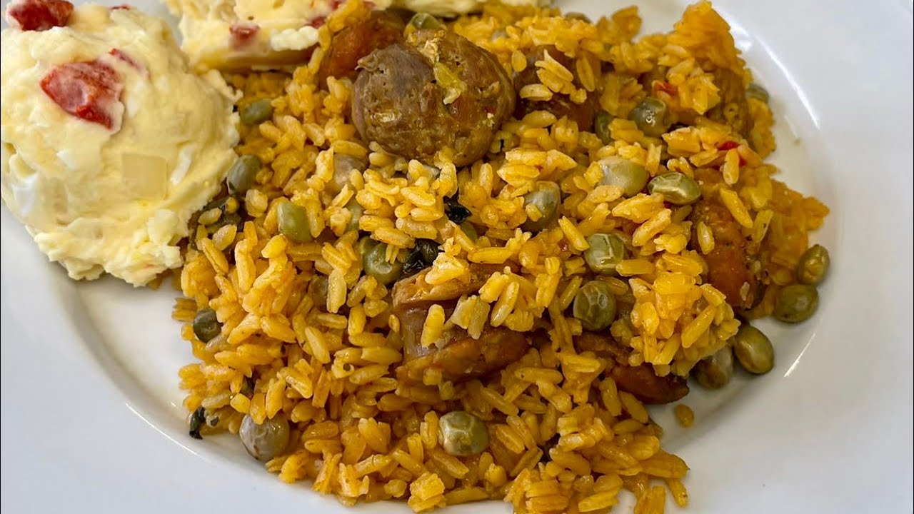 Arroz Con Longaniza Y Gandules