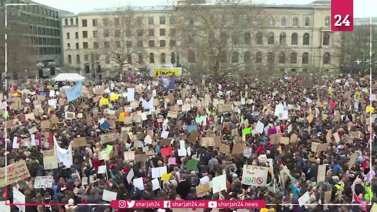 Thousands of German teens join Greta Thunberg's climate fight
