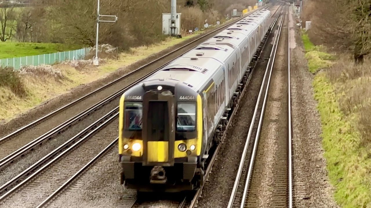 SWR Class 444 passing Potbridge, SWML, 10/12/2024 | Boom Trainspots