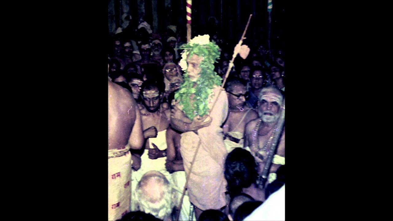 Periyava Kural : தெய்வ பக்தியை விட குரு பக்தி பெரிது