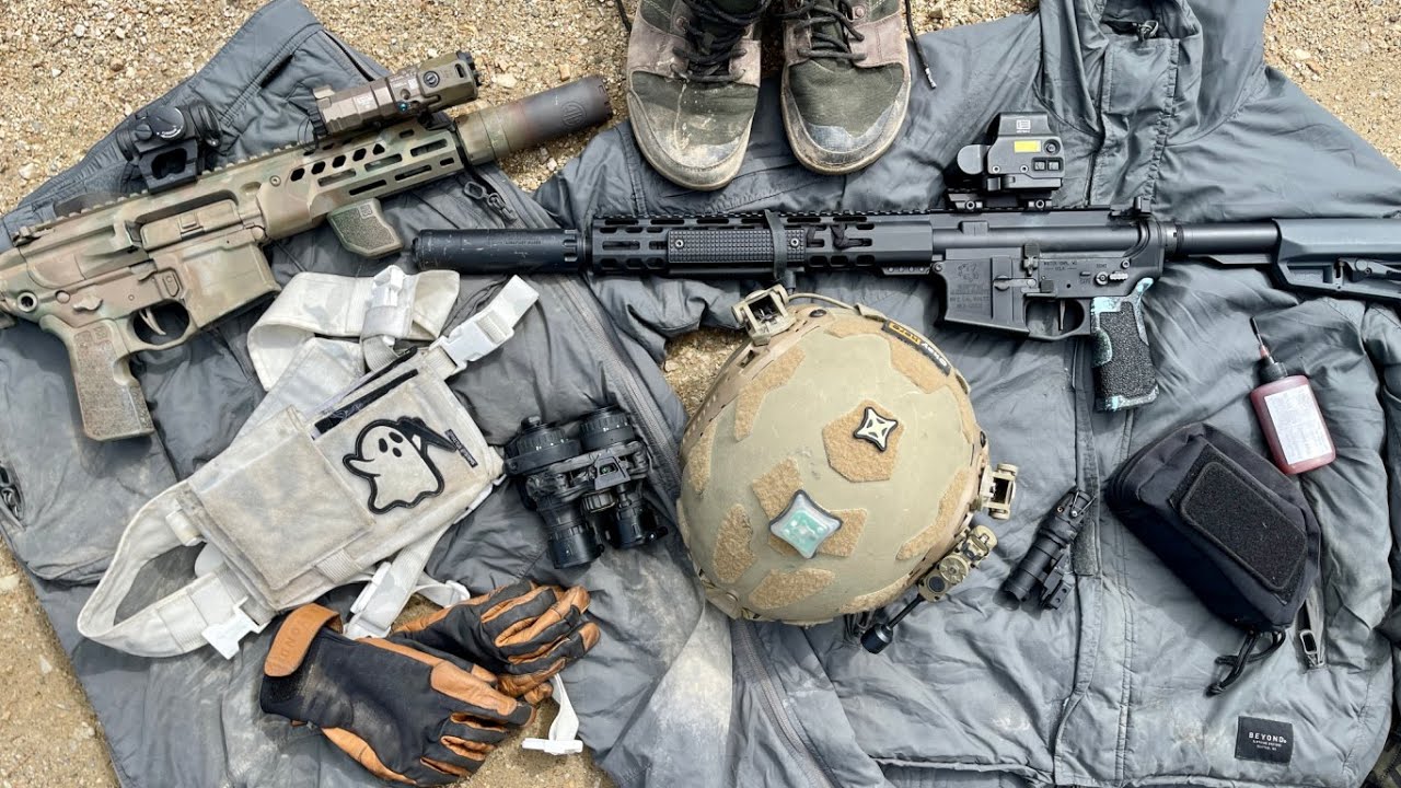 Competition Loadout : Moons Out Goons Out - 24