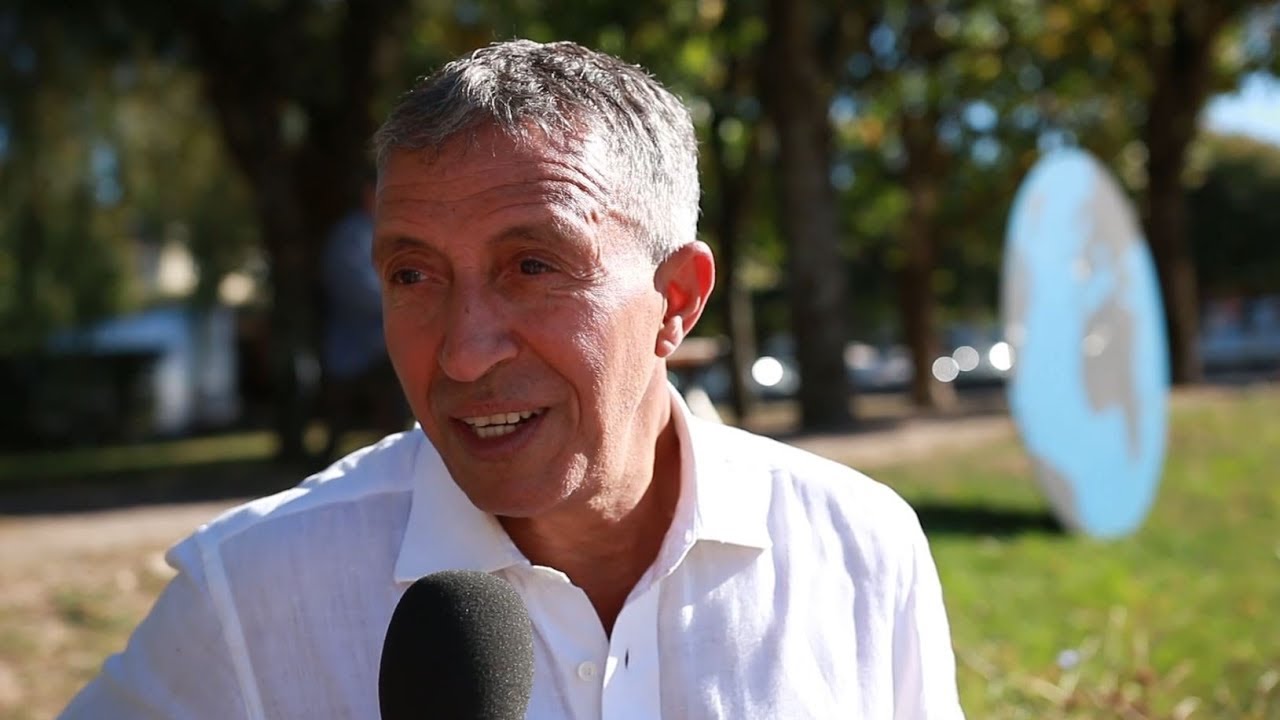 Azouz Begag, les jeunes doivent voter pour préparer la France de demain