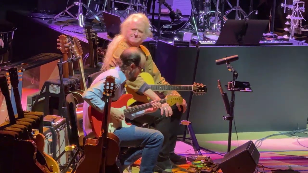 Paul Simon performs 50 Ways to Leave Your Lover in LA July 2025