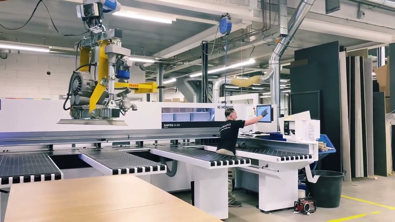 Onze nieuwe cnc gestuurde opdeelzaag!