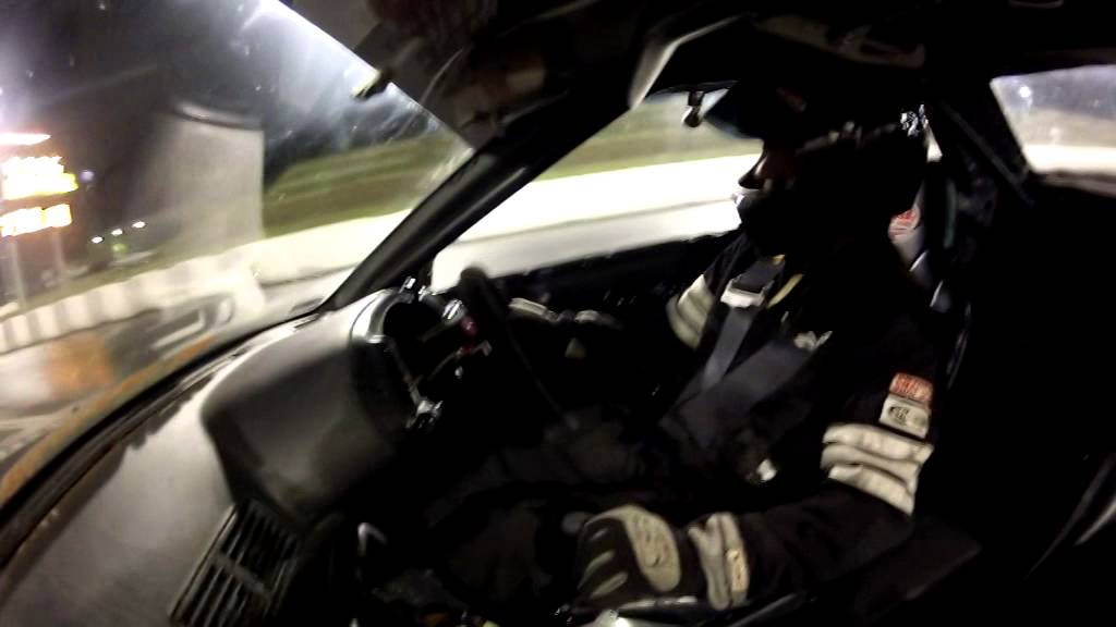 Maatouks R32 GTR running 8.0 at 176mph!