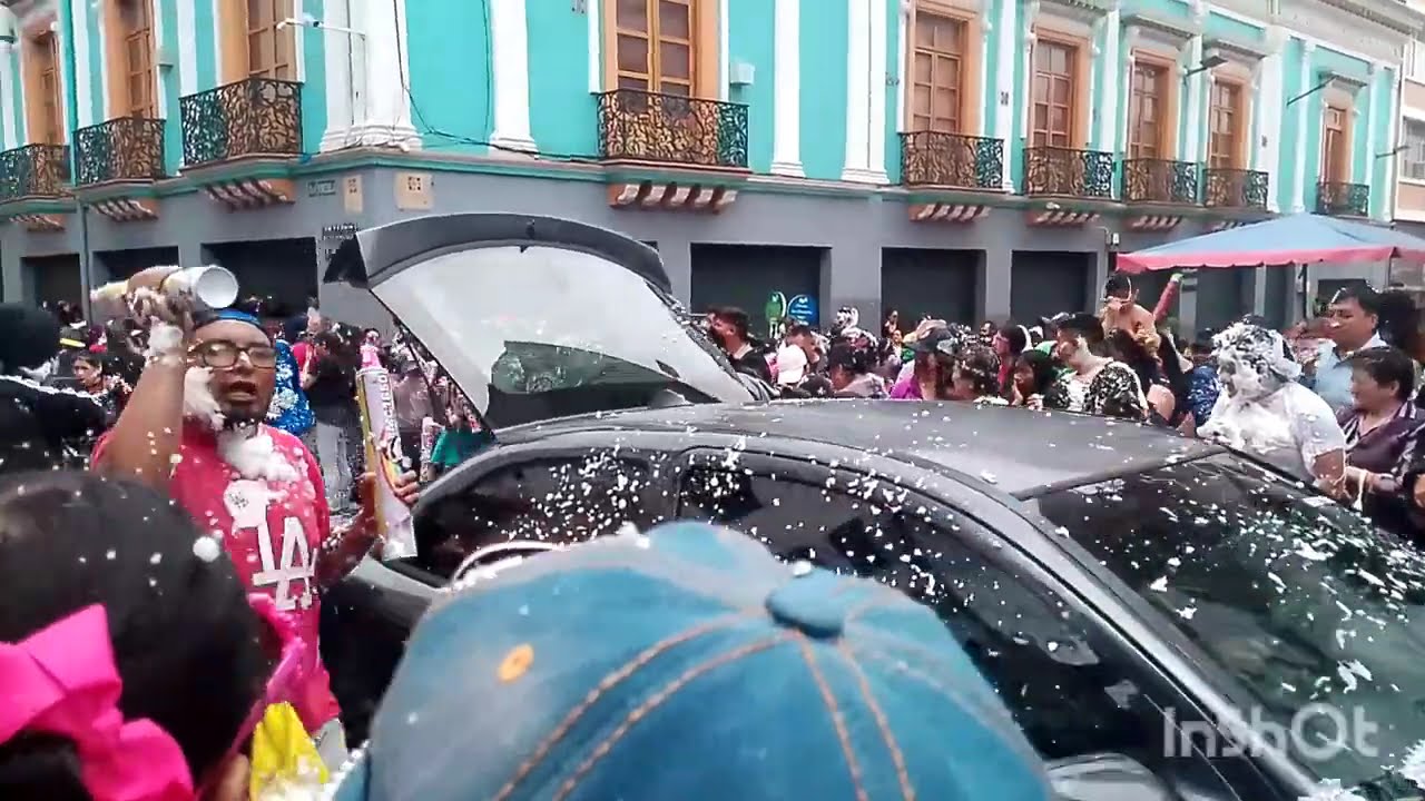 Así se disfruta del carnaval en el centro histórico quito ecuador 
