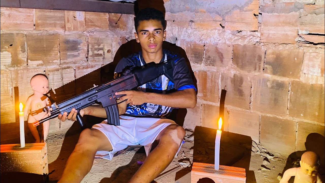 Explorando o sótão da minha casa! SOS🚨