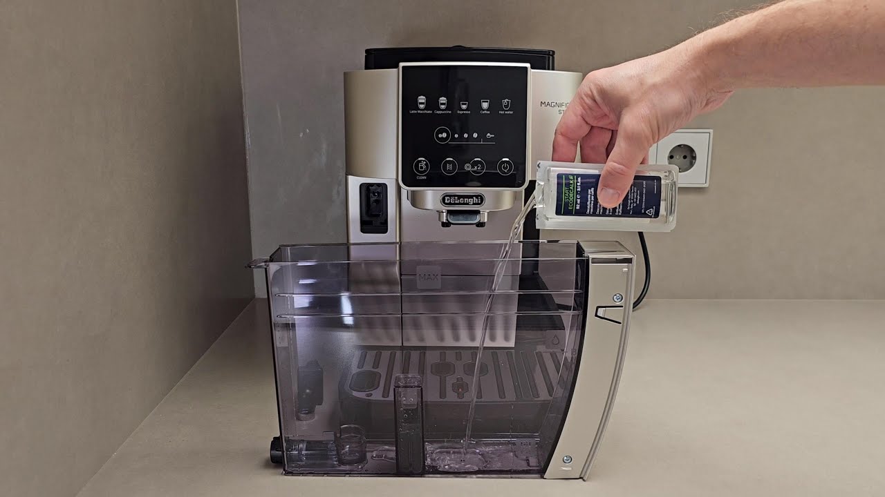 How to DESCALE De’Longhi Magnifica Start Coffee Maker 💧 STEP BY STEP 🧼 EASY and QUICK way to descale
