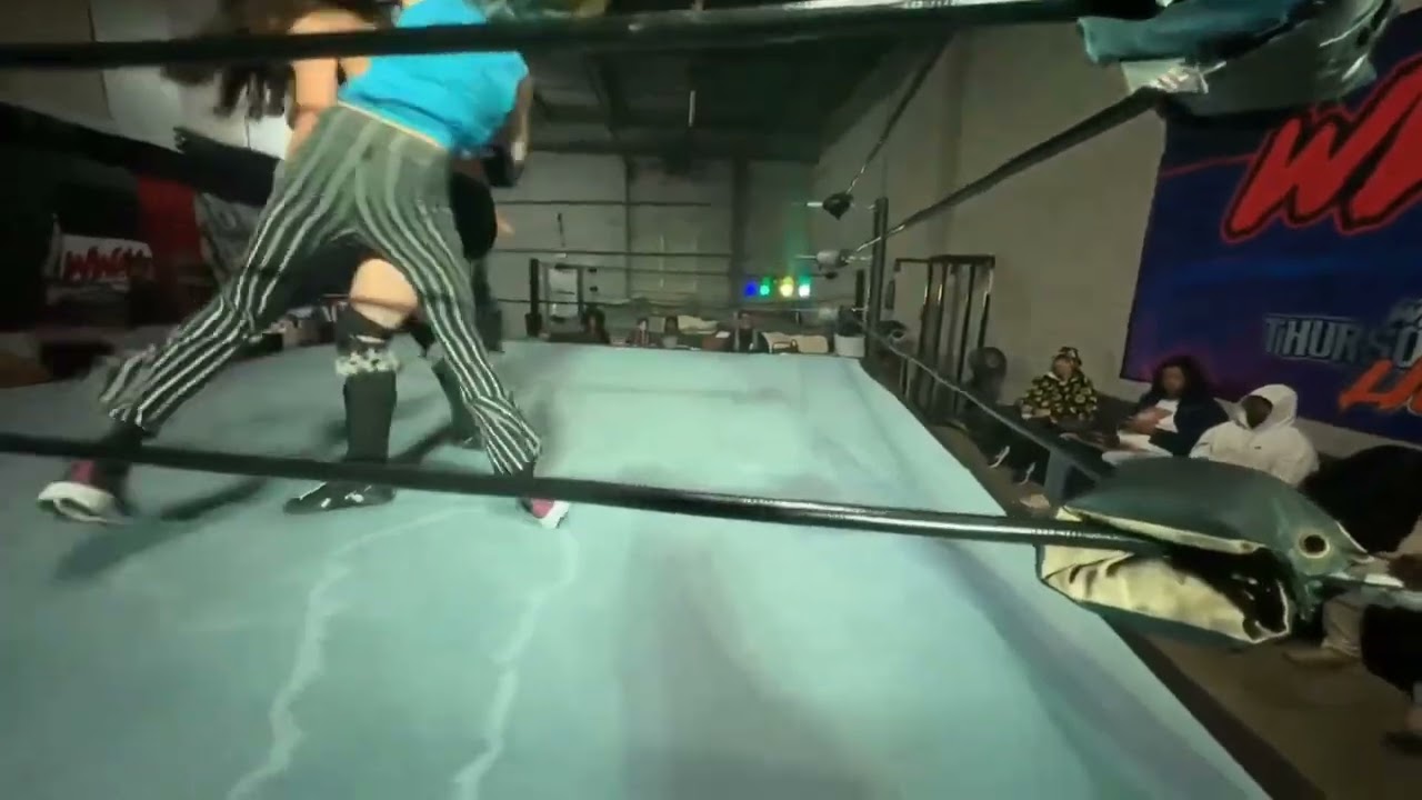 WWA4 - Vivian Cross Vs. Grayson Pierce - 1/23/25