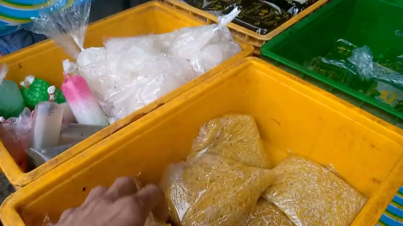 Ngabuburit belanja sayur di jembatan 2 warung mang Burhan