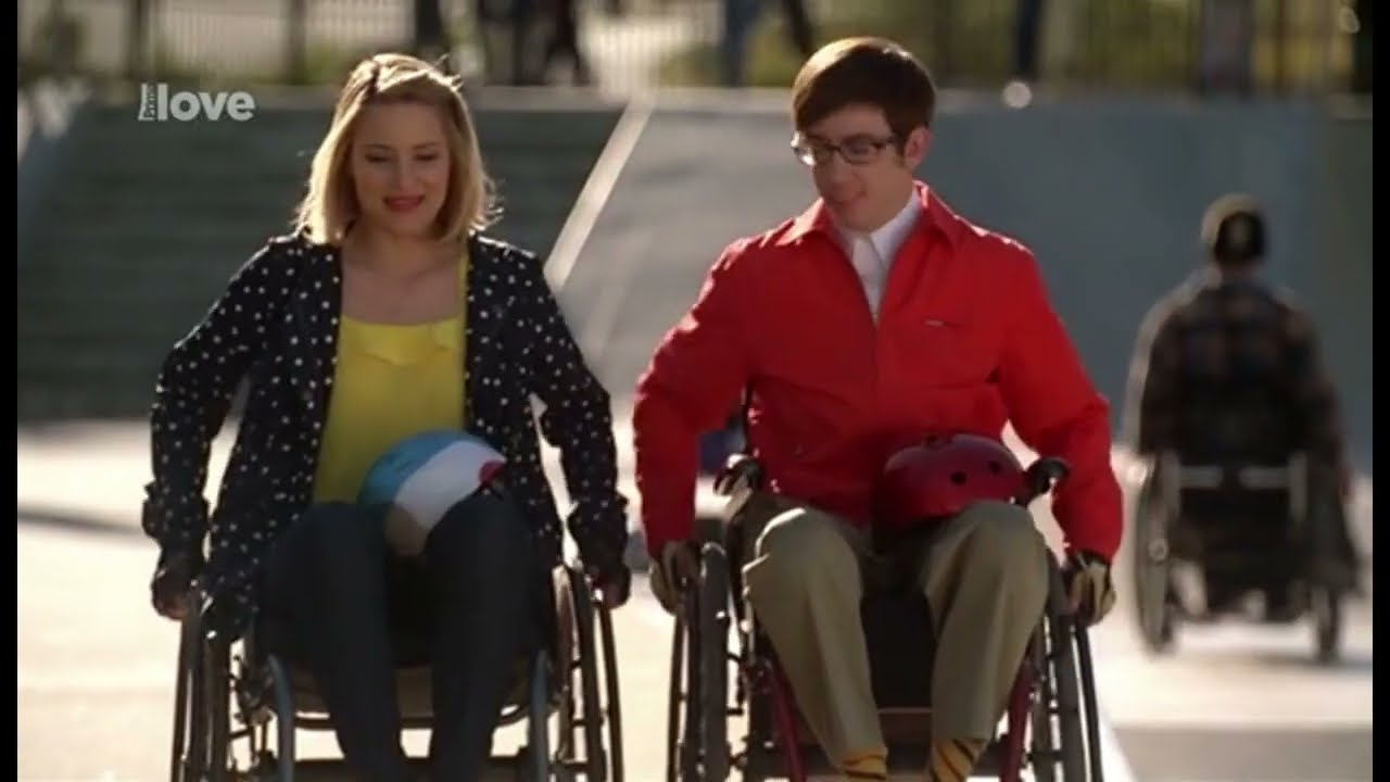 Glee cz dabing Artie a Quinn a jejich vlastní poslední zvonění 3x15