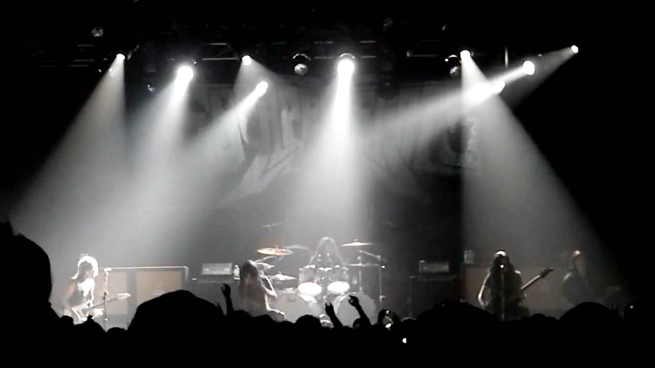 Escape the fate live in HD.  