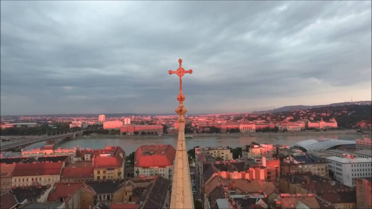 Napfelkelte a Bak&aacute;ts-t&eacute;rről