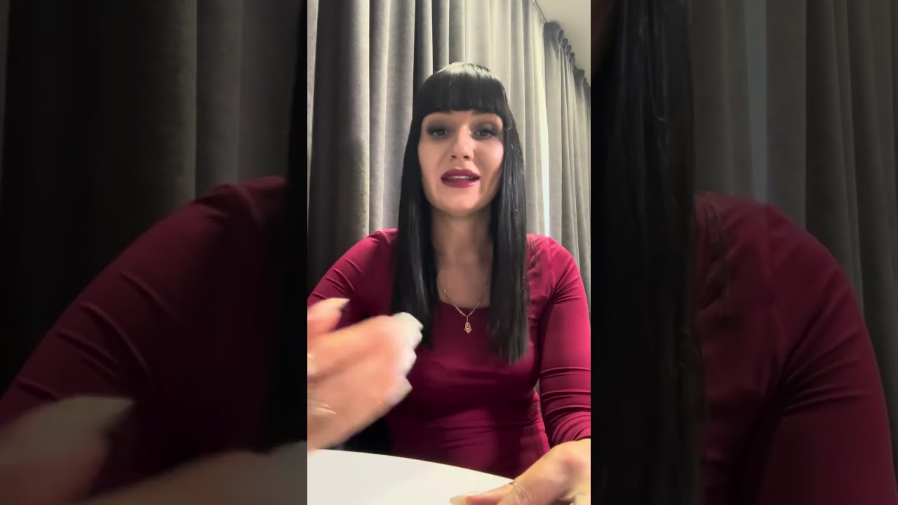 ЭТОГО МУЖЧИНУ ПОШЛЕТ ВАМ ВАШ РОД. ОН БОГАТ, УМЕН И НЕ ПОХОЖ НА ПРЕЖНИХ ЖЕНИХОВ. С НИМ ВЫ ИЗМЕНИТЕСЬ