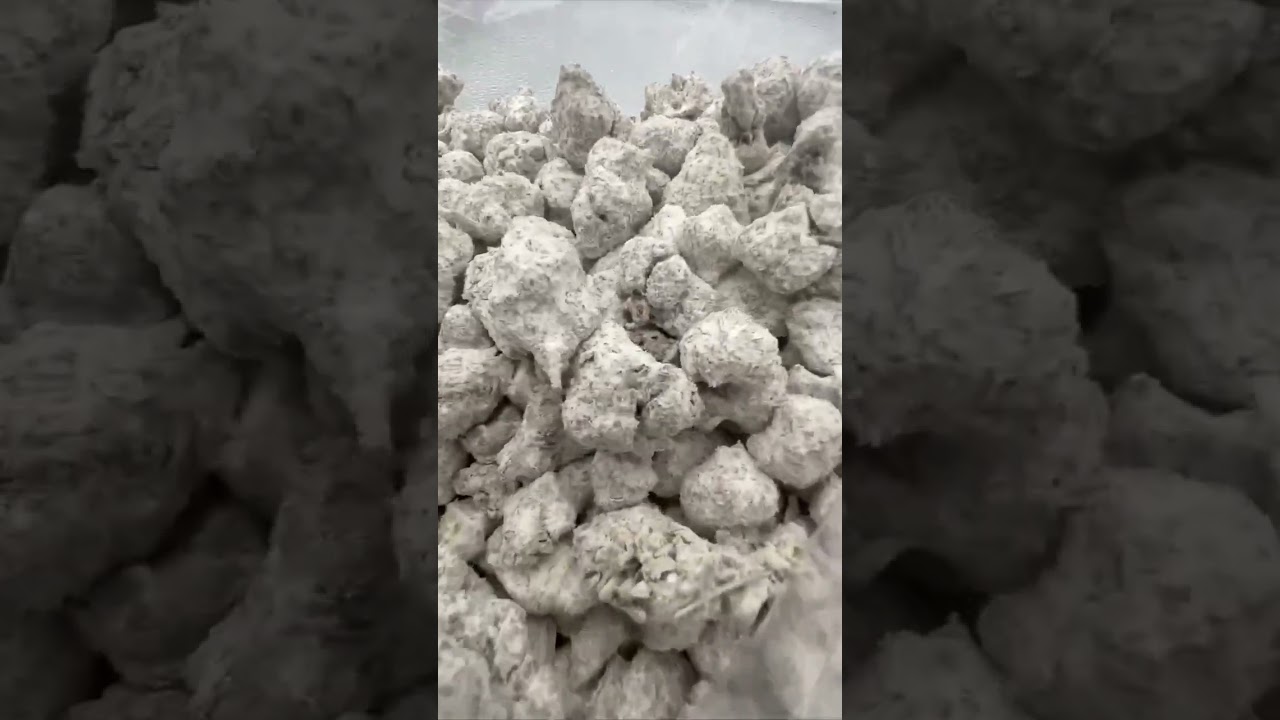#NOTHINGFORSALE Like Comment Subscribe please REAL SNOW ❄️ CAPS