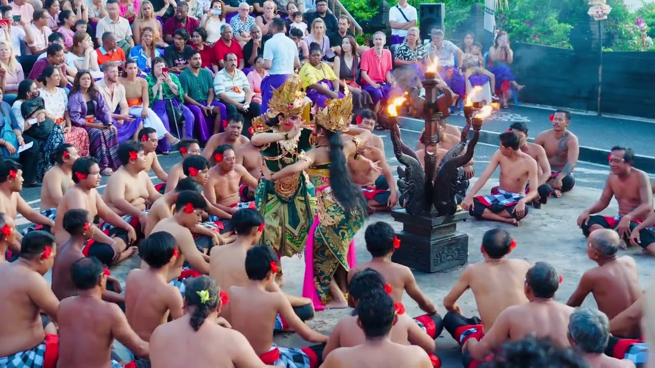 Kecak Fire Dance - Uluwatu Temple [Uluwatu, Indonesia]