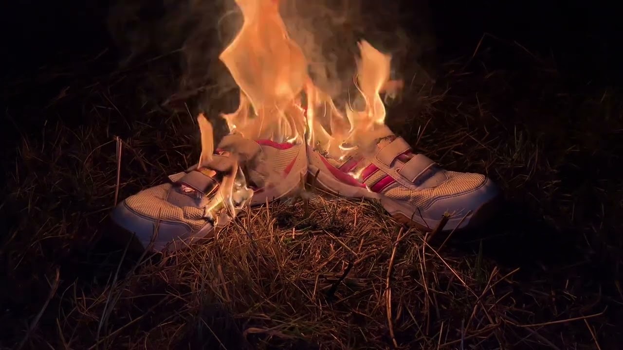 Burning adidas lk play