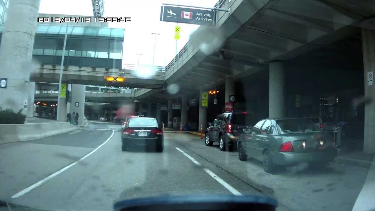 GTAA YYZ Toronto Airport Terminal 3 Arrivals. Life in Canada