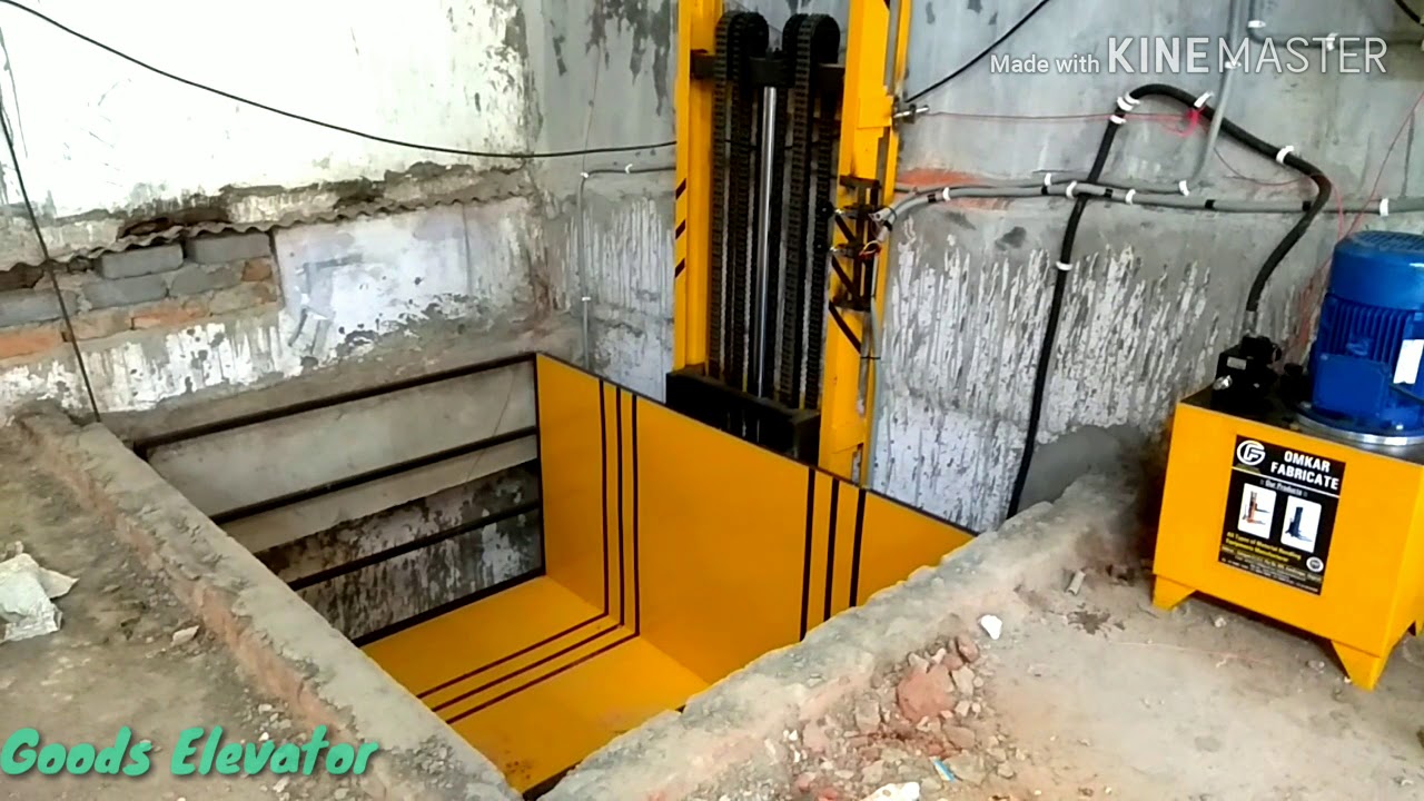INDUSTRIAL GOODS ELEVATOR