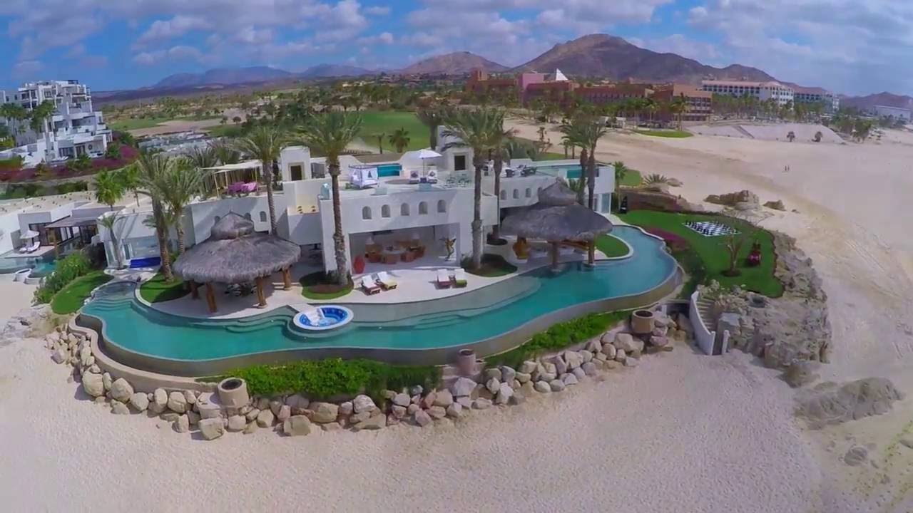 Ty Warner Mansion at Las Ventanas al Paraíso by Teresa Perez