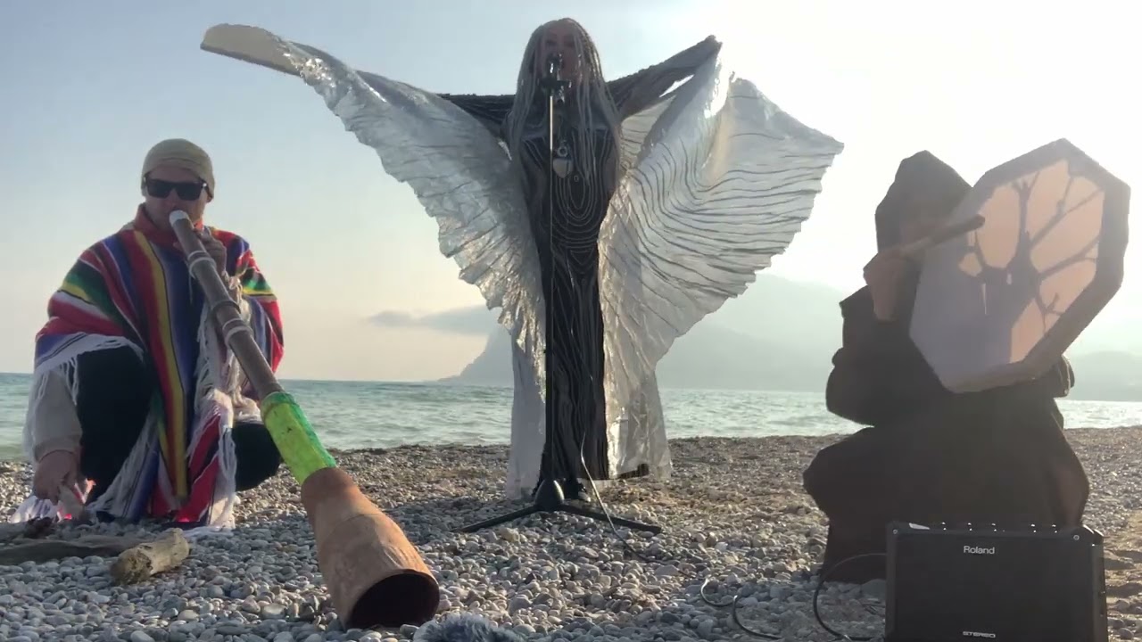 PAP25 and YeGor - Omzakovrom . Live at Koktebel 100325