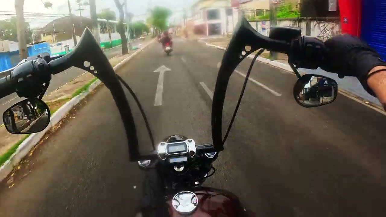 Primeiras impressões da Breakout 114 em relação a Sportster 1200.