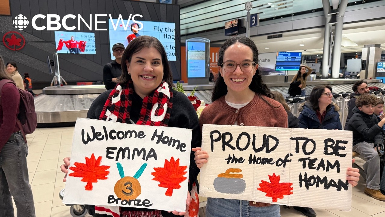 Fans and family welcome Ottawa Olympians home