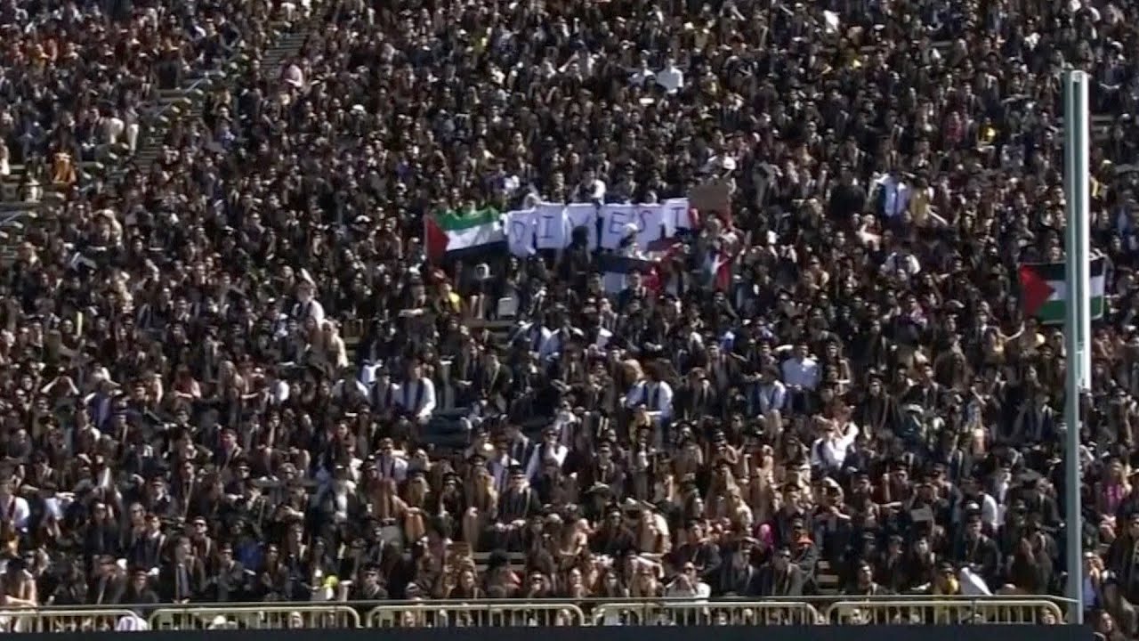 U.S.: UC Berkeley graduation ceremony addresses student protests