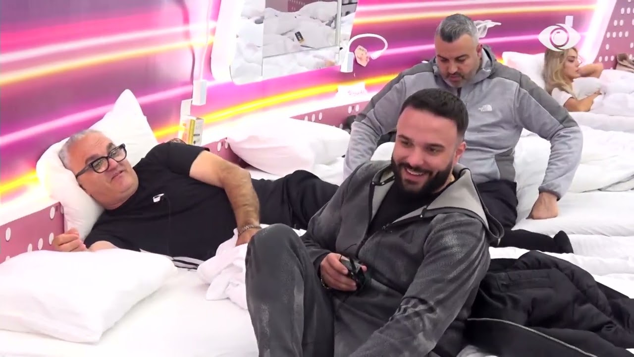Rogerti imiton Malin, të qeshura mes banorëve - Big Brother Albania VIP 5