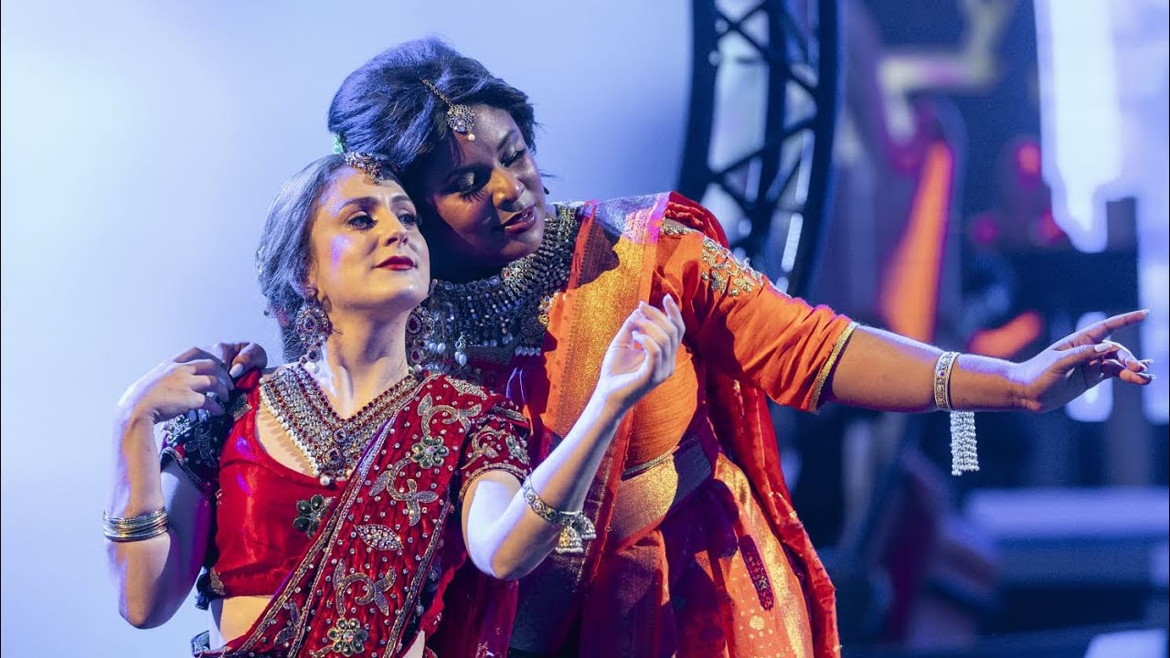 Lakmé .Dúo de las Flores .Merlyn Cruz(Mezzosoprano) & Carmen Bosó (Soprano)  Aria:Locos por la Ópera