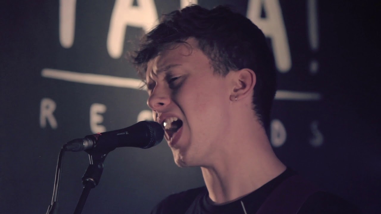Ten Tonnes - 'Cracks Between' (Yala! Sessions)