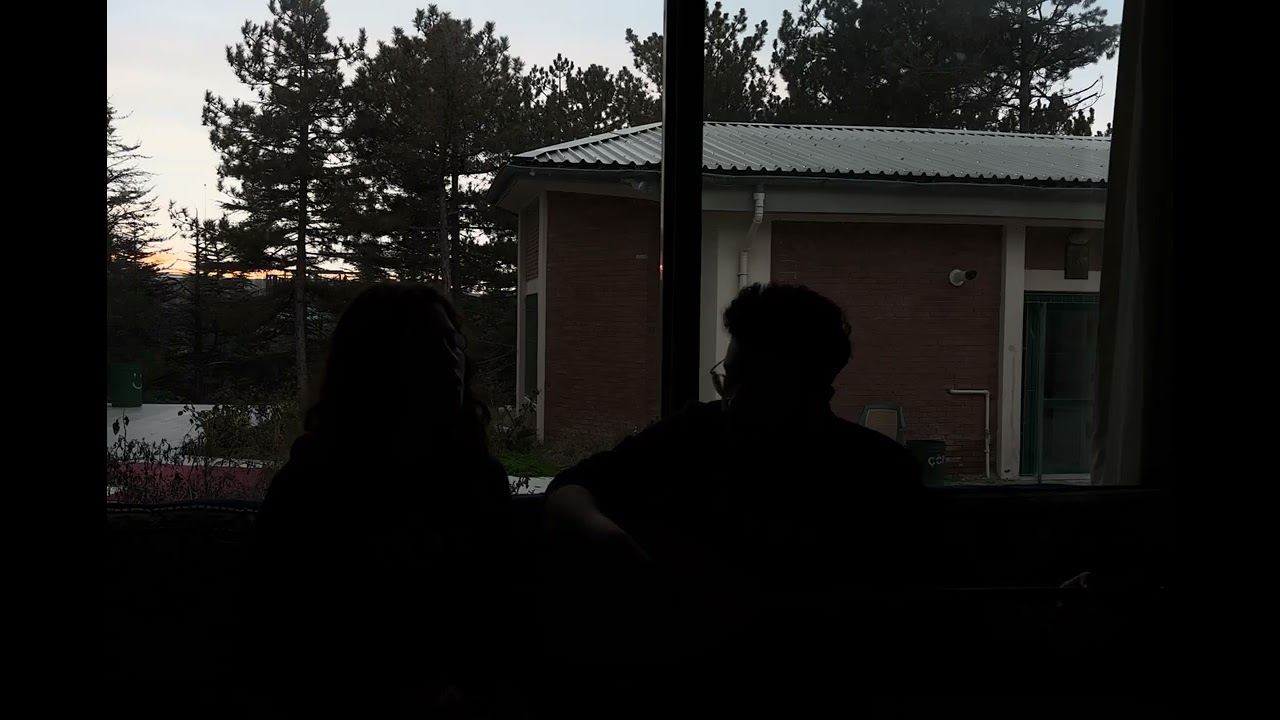 || Tek Kapıdan Çıktım Yüzüm Peçeli - Halenur & Bedirhan