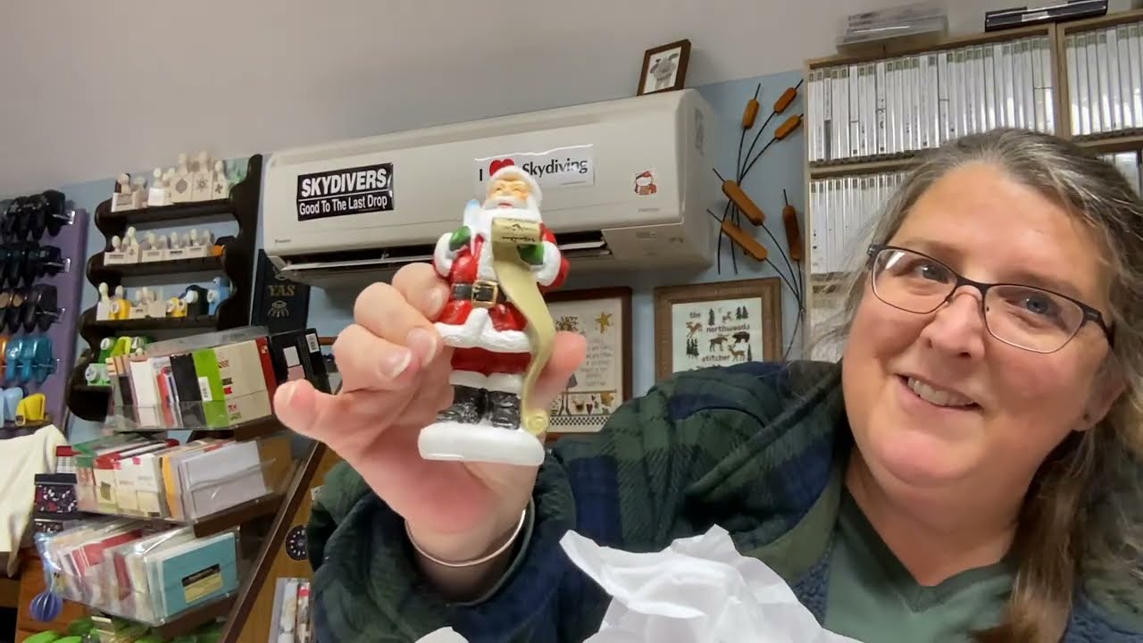 FLOSSTUBE #156: The Northwoods Stitcher- Sale finds, Crafts completed! Gingerbread House reveal.