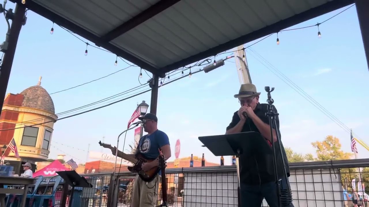 Fast as You - Dwight Yoakum cover Live at Burgoo