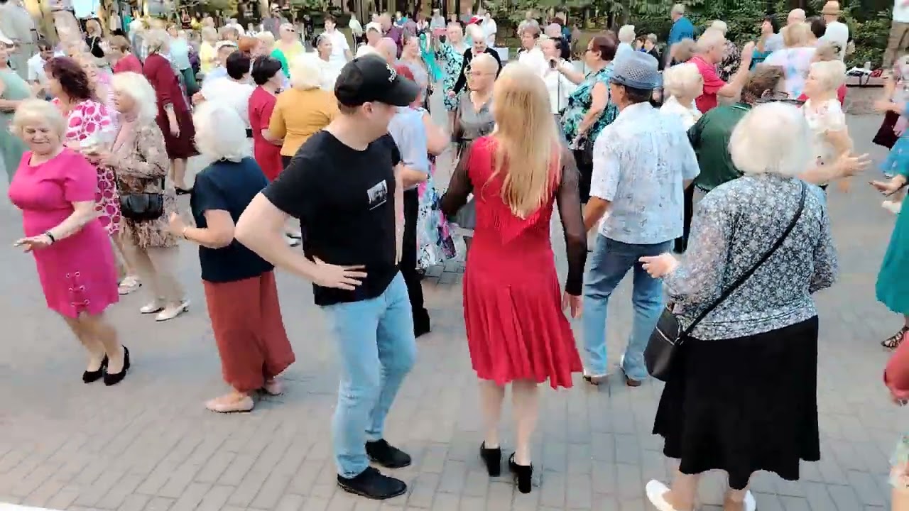 Танцы в Гомеле. 21.09.2025 г. 