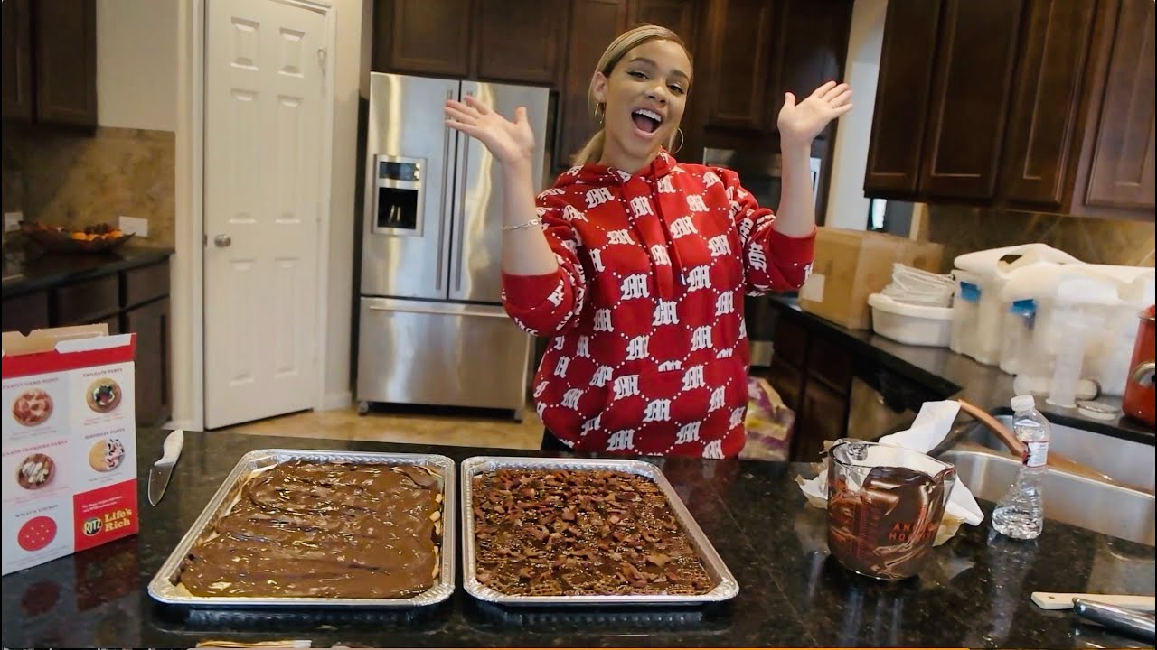 COOKING WITH THE SANDS FAMILY (HOLIDAY CHRISTMAS CRACK)