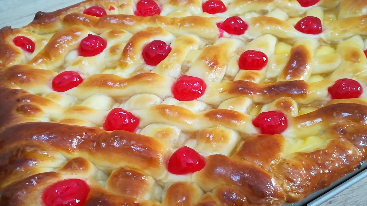Coca de San Juan. Brioche