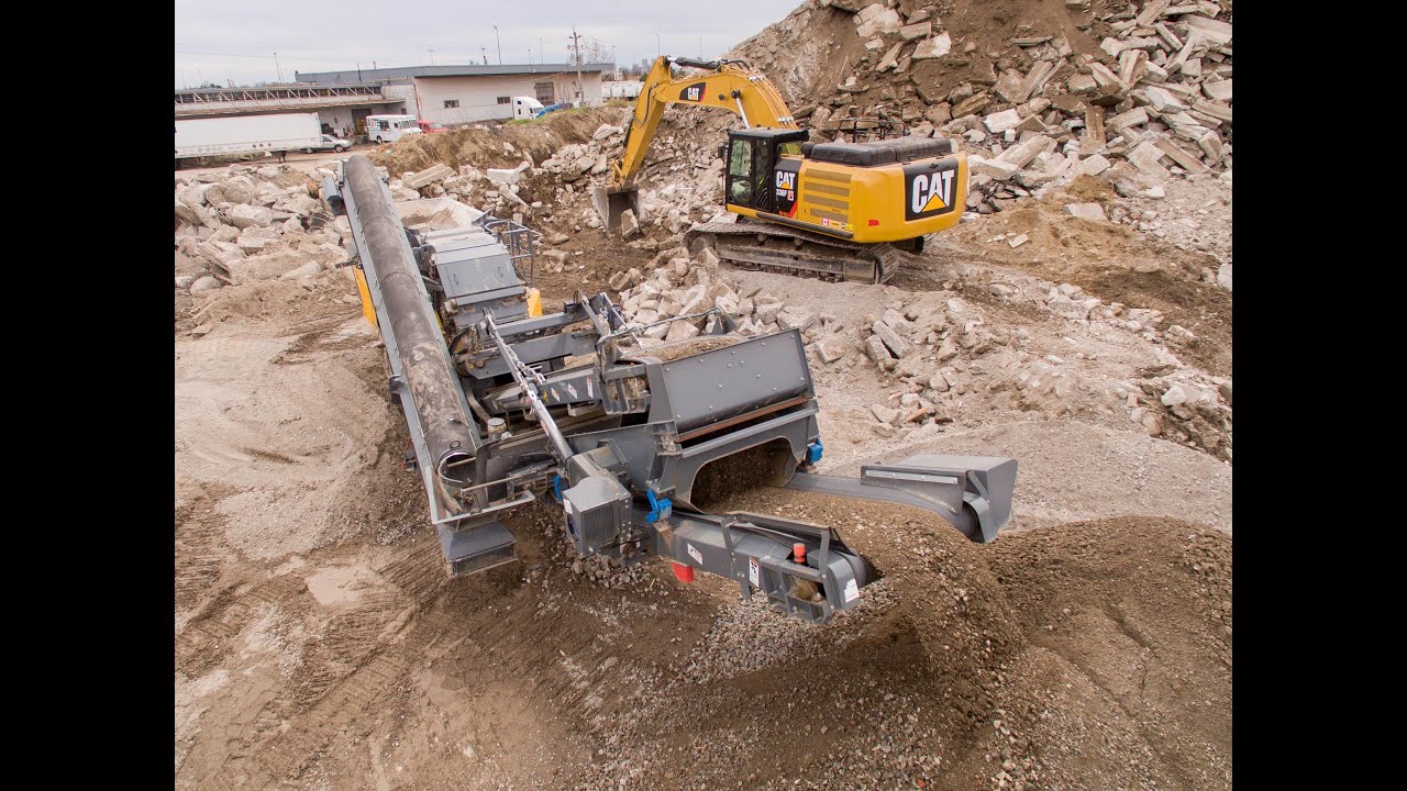 RUBBLE MASTER crusher demo in Ontario, Canada