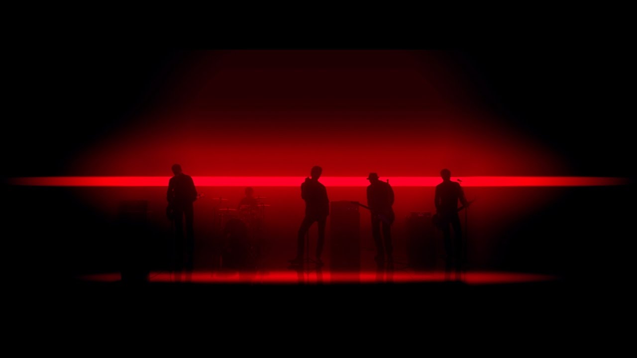 Die Toten Hosen // &bdquo;Unter den Wolken&rdquo; [Offizielles Musikvideo]